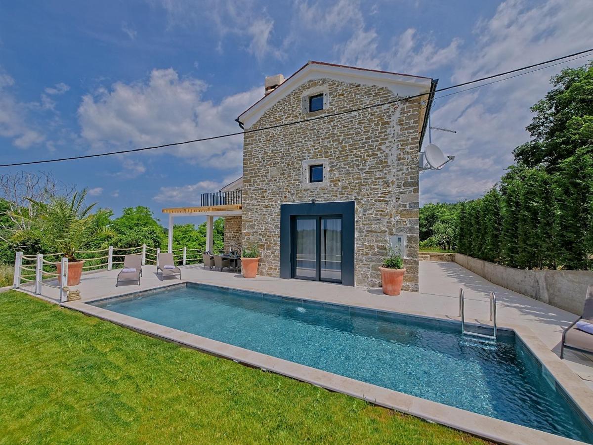 Villa Carica Krasica  Екстер'єр фото